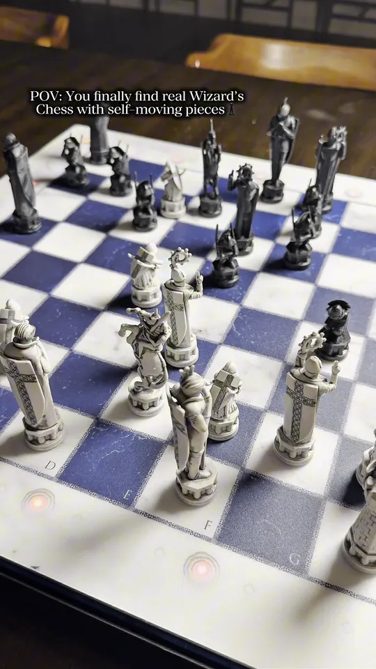 Jakob CL playing on the GoChess Wizard Alive board